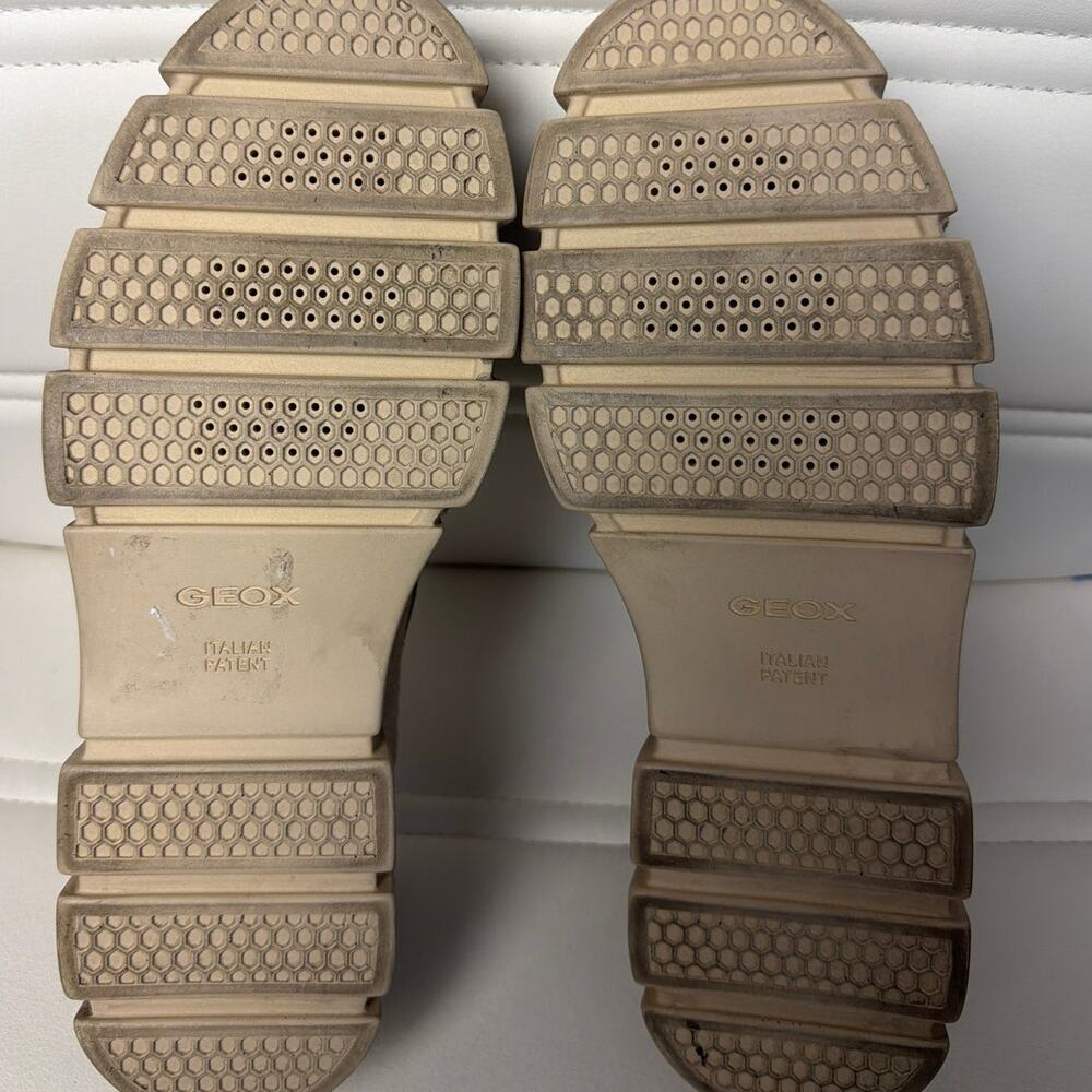 Geox D Ghoula Platform Loafers Beige Suede Studded Buckle Size 39 Office Casual - Picture 5 of 7